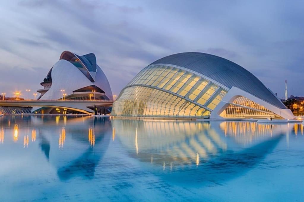 Valencia Las Artes Y Ciencias + Garaje + Netflix Valência Exterior foto